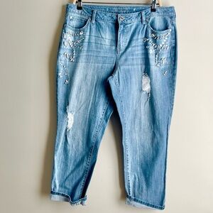 NWOT Jennifer Lopez Jeweled Embellished Boyfriend Capri Jeans